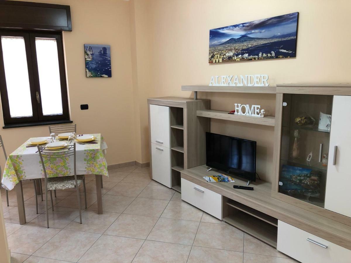 Alexander Home Pompei Luaran gambar